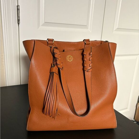 Tory Burch Handbags - Tory Burch Large Leather Tote